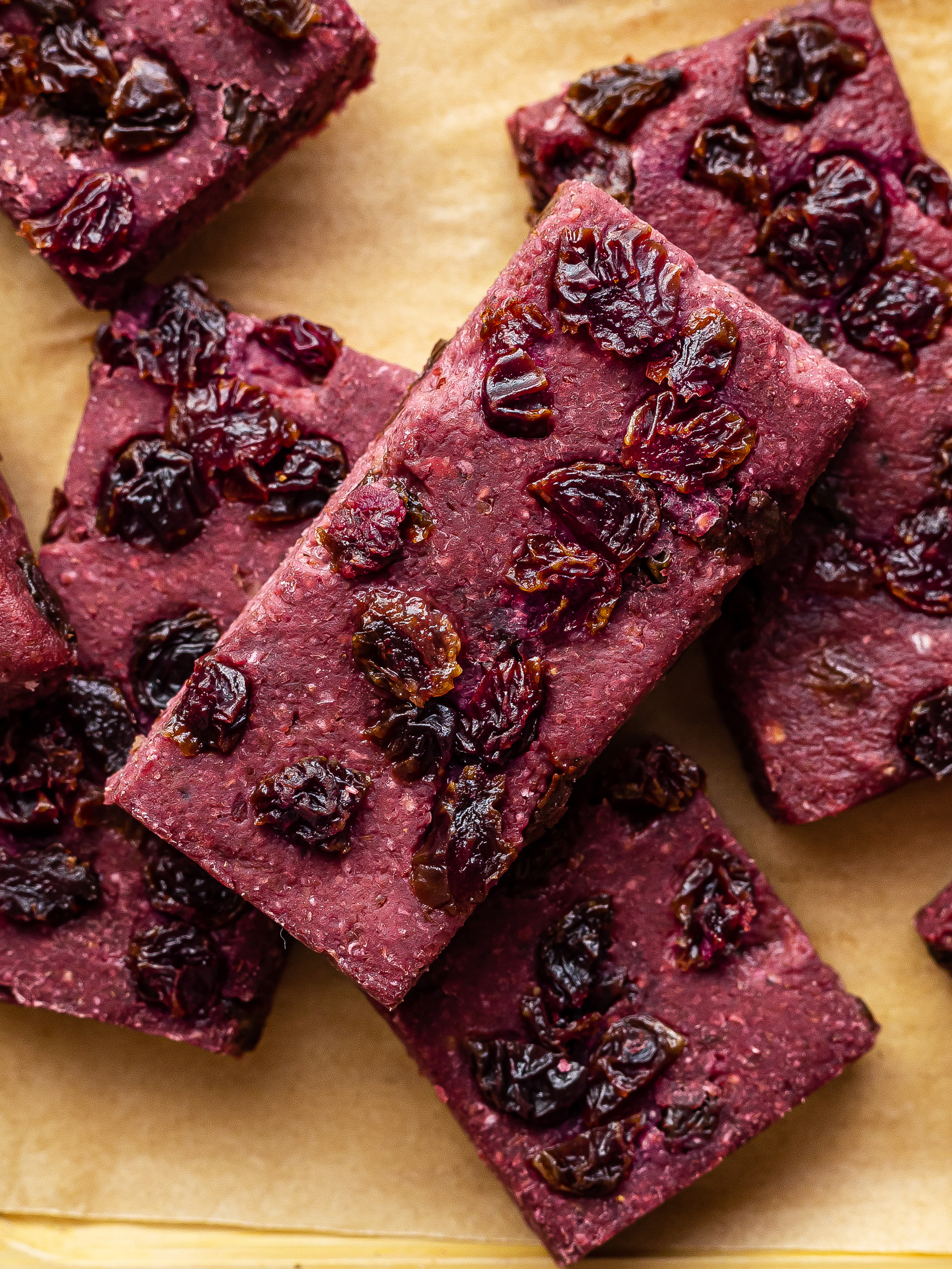 beet energy bars with oats and raisins