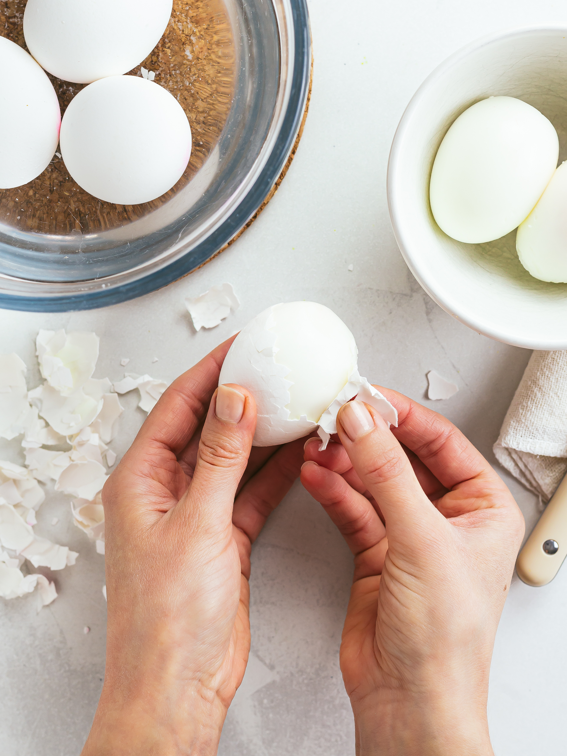 peeled boiled eggs