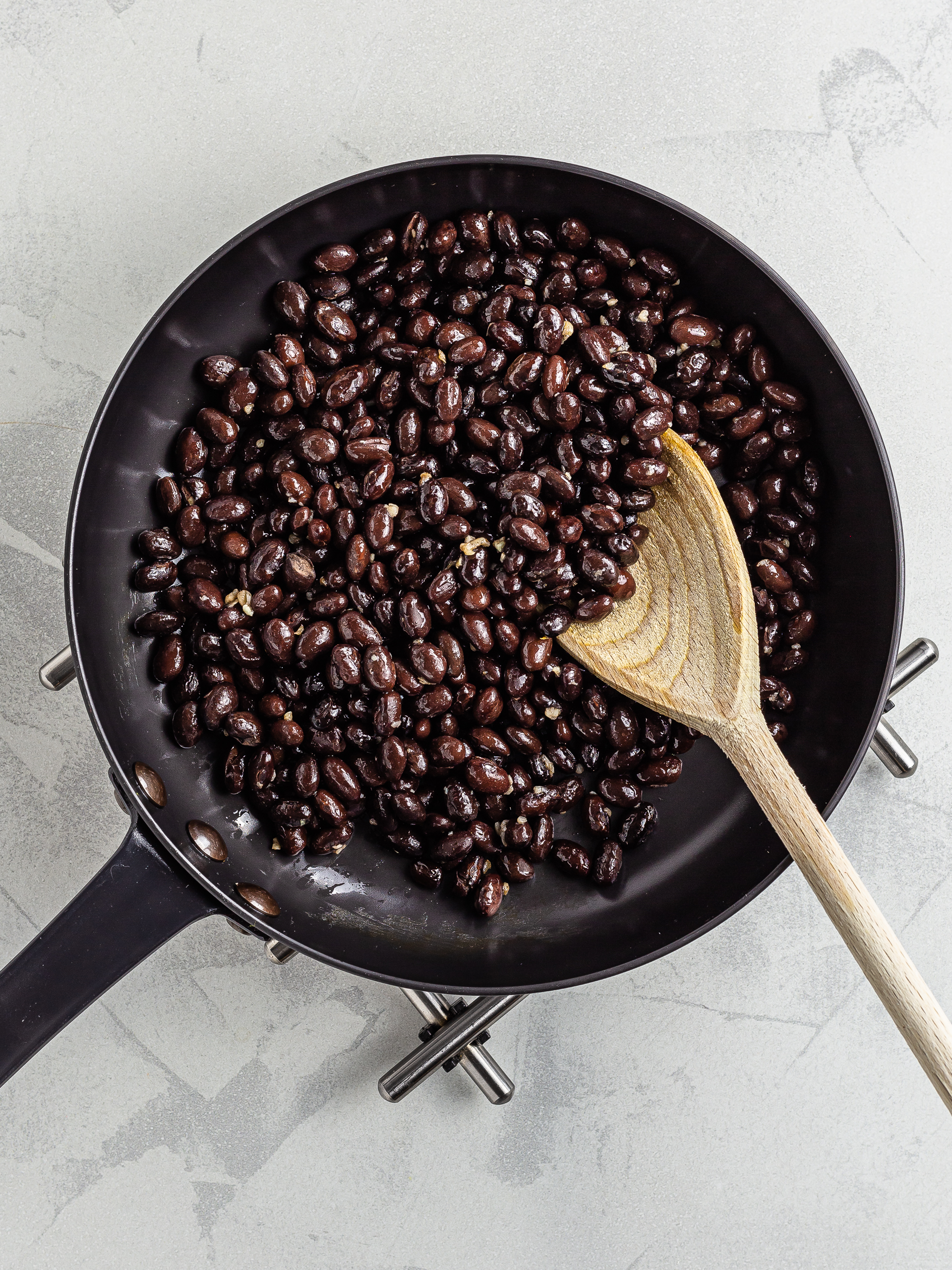 Black beans sautéed with garlic