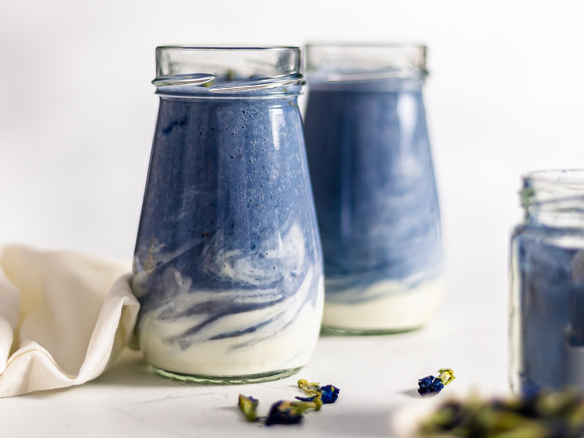 Butterfly Pea Smoothie (Two Ways)