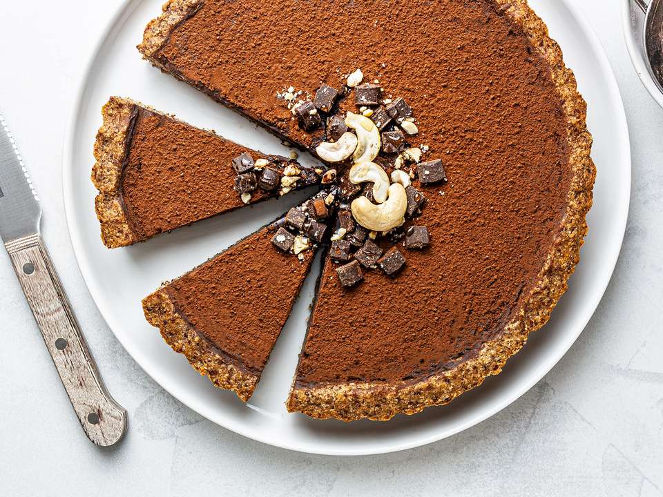 {Vegan, GF, Sugar-Free} Sweet Potato Chocolate Pie | Foodaciously