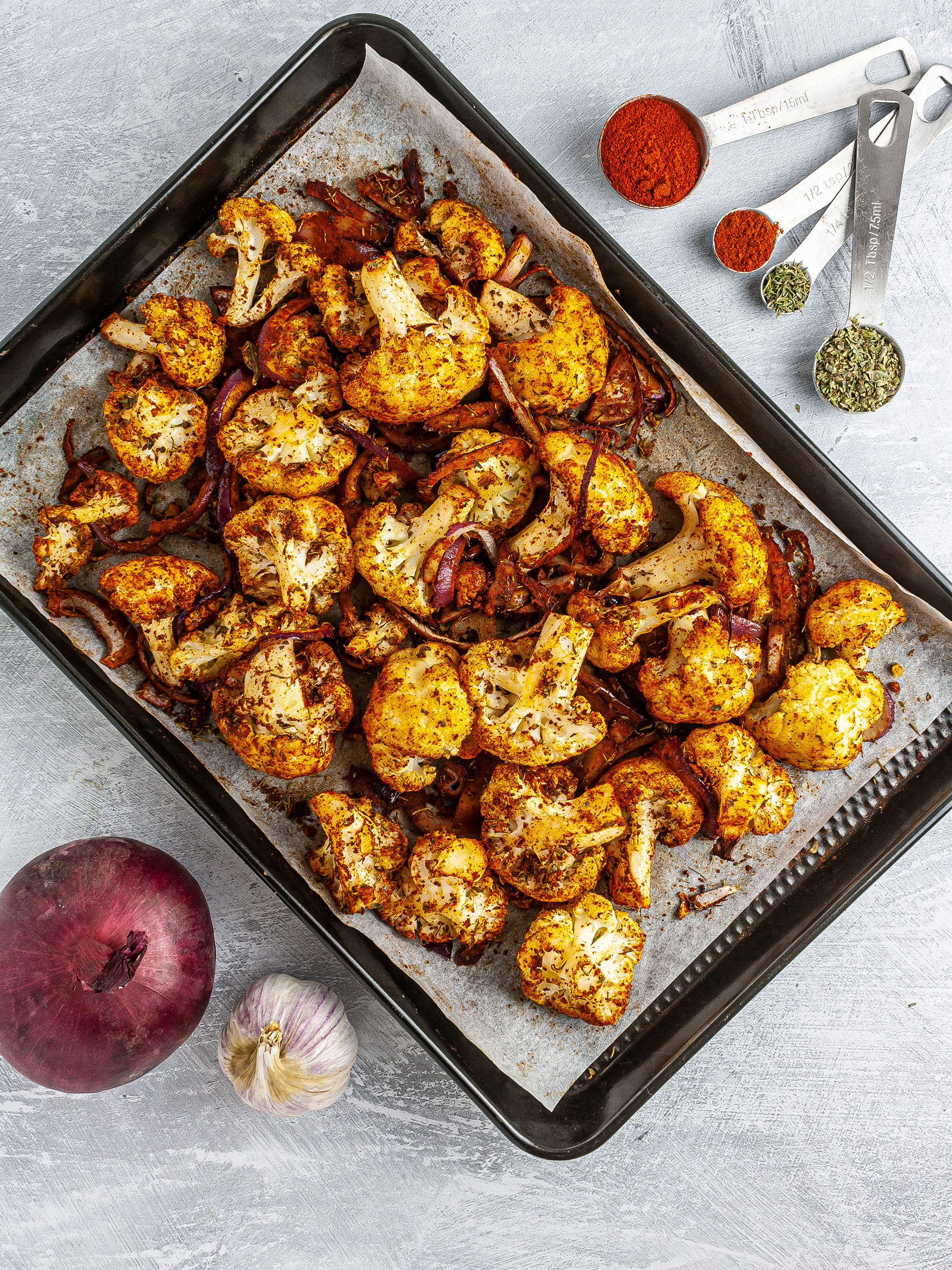 Roasted cauliflowers with cajun seasoning