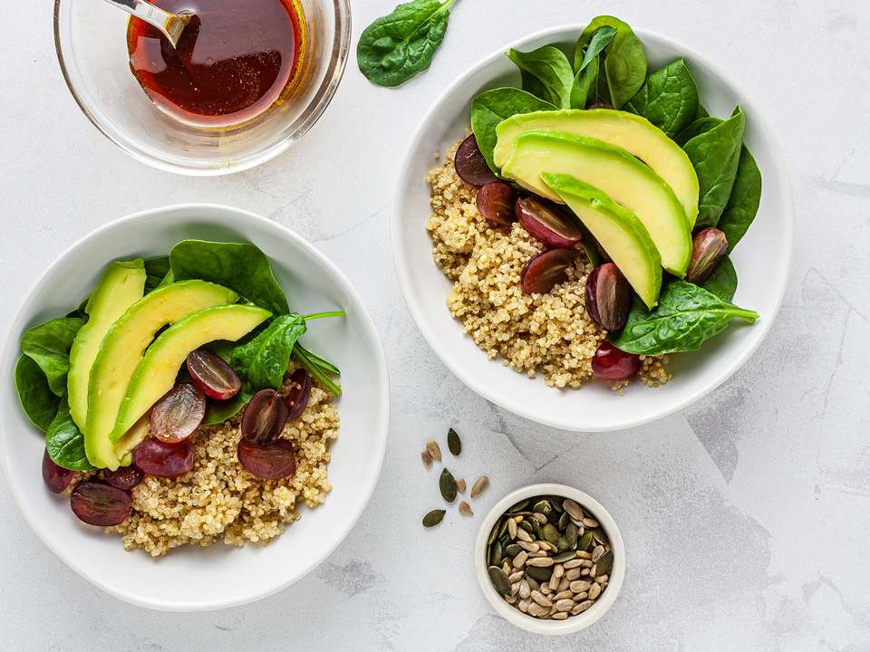 Quinoa Avocado Spinach Salad with Grapes | Foodaciously