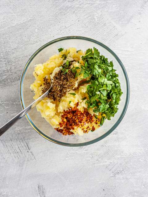 Mashed potatoes with coriander chillies and cumin