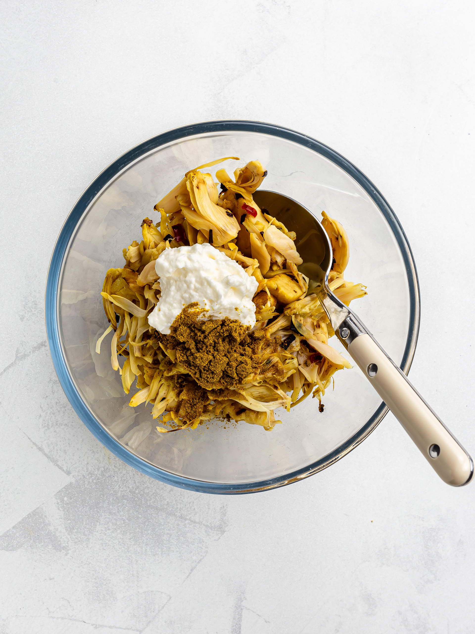 vegan chicken coronation sauce in a bowl