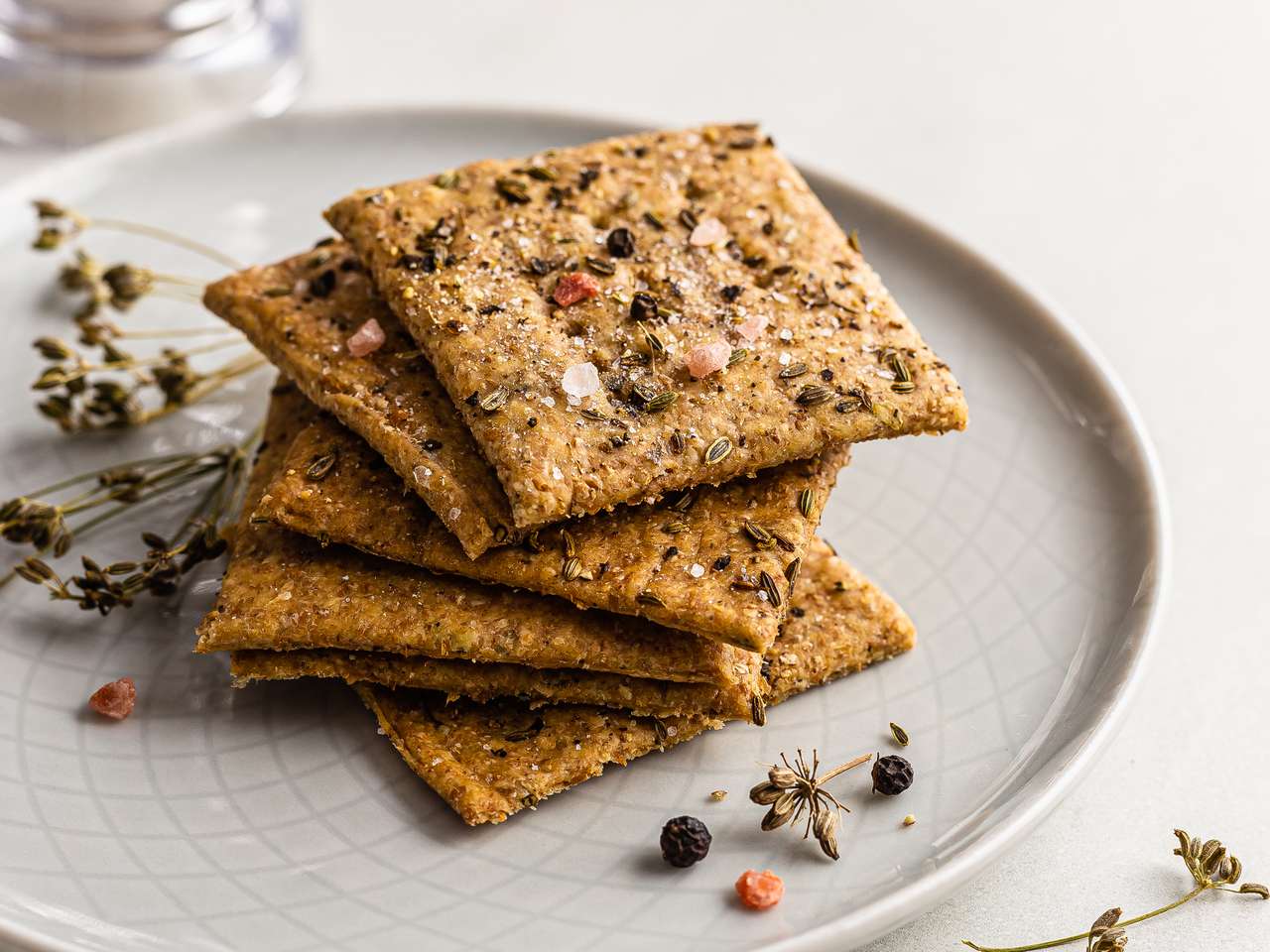 Italian Sourdough Crackers with Fennel | Foodaciously