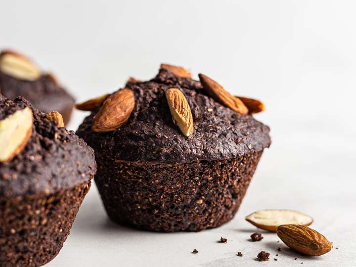 {Vegan, HighProtein} Chocolate Quinoa Muffins Foodaciously