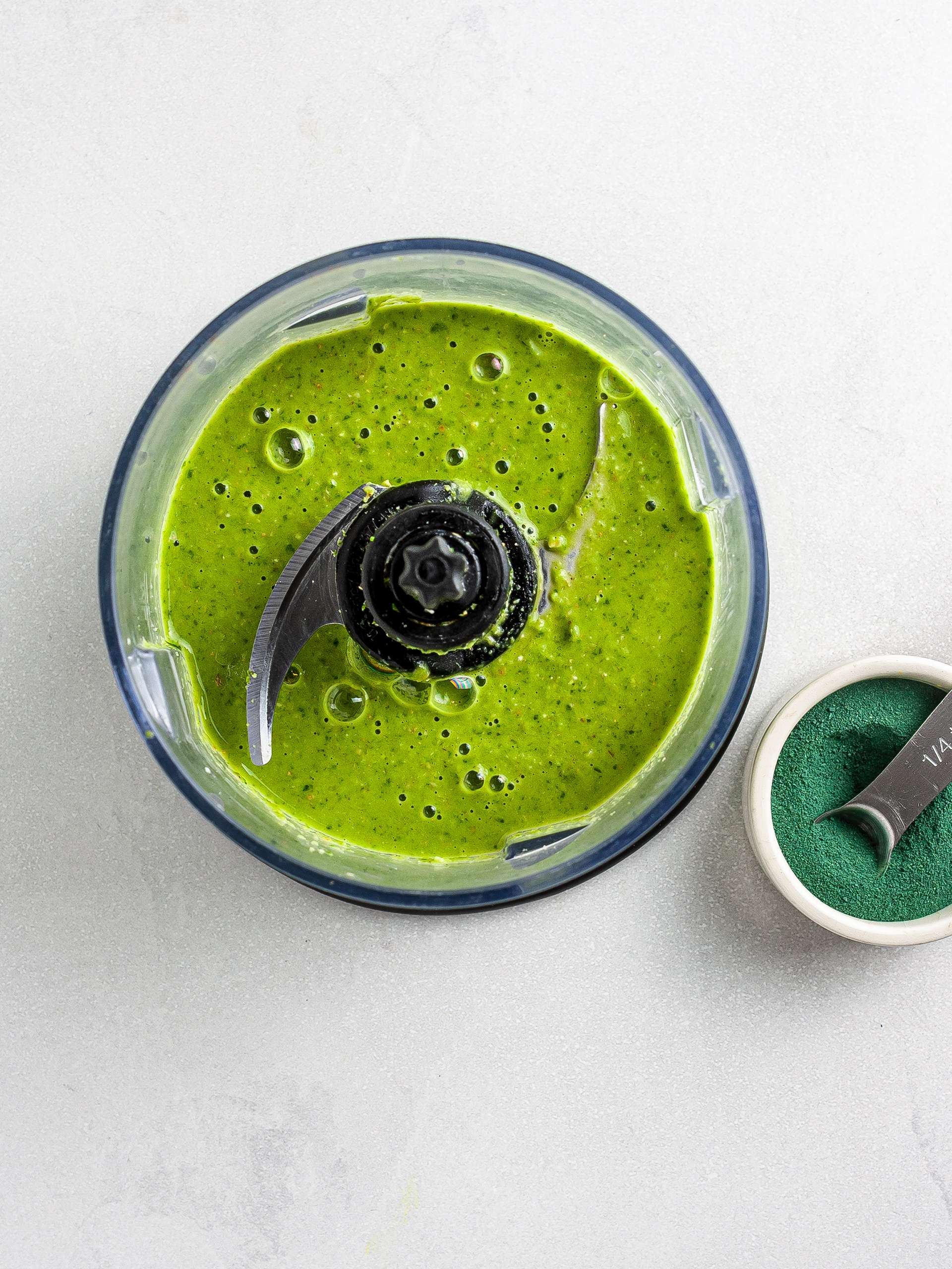 Green spinach smoothie with spirulina