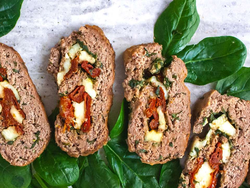 Rolled Meatloaf with Pesto, Halloumi and Sun-dried Tomatoes | Foodaciously