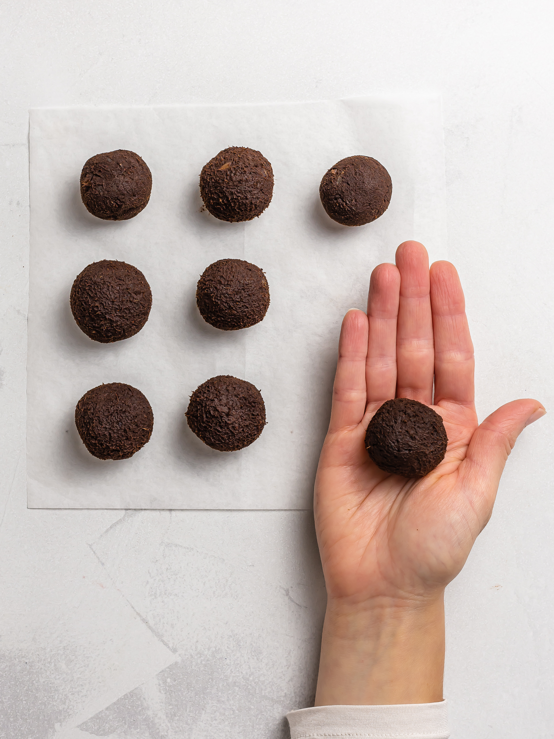 chocolate balls for mochi filling