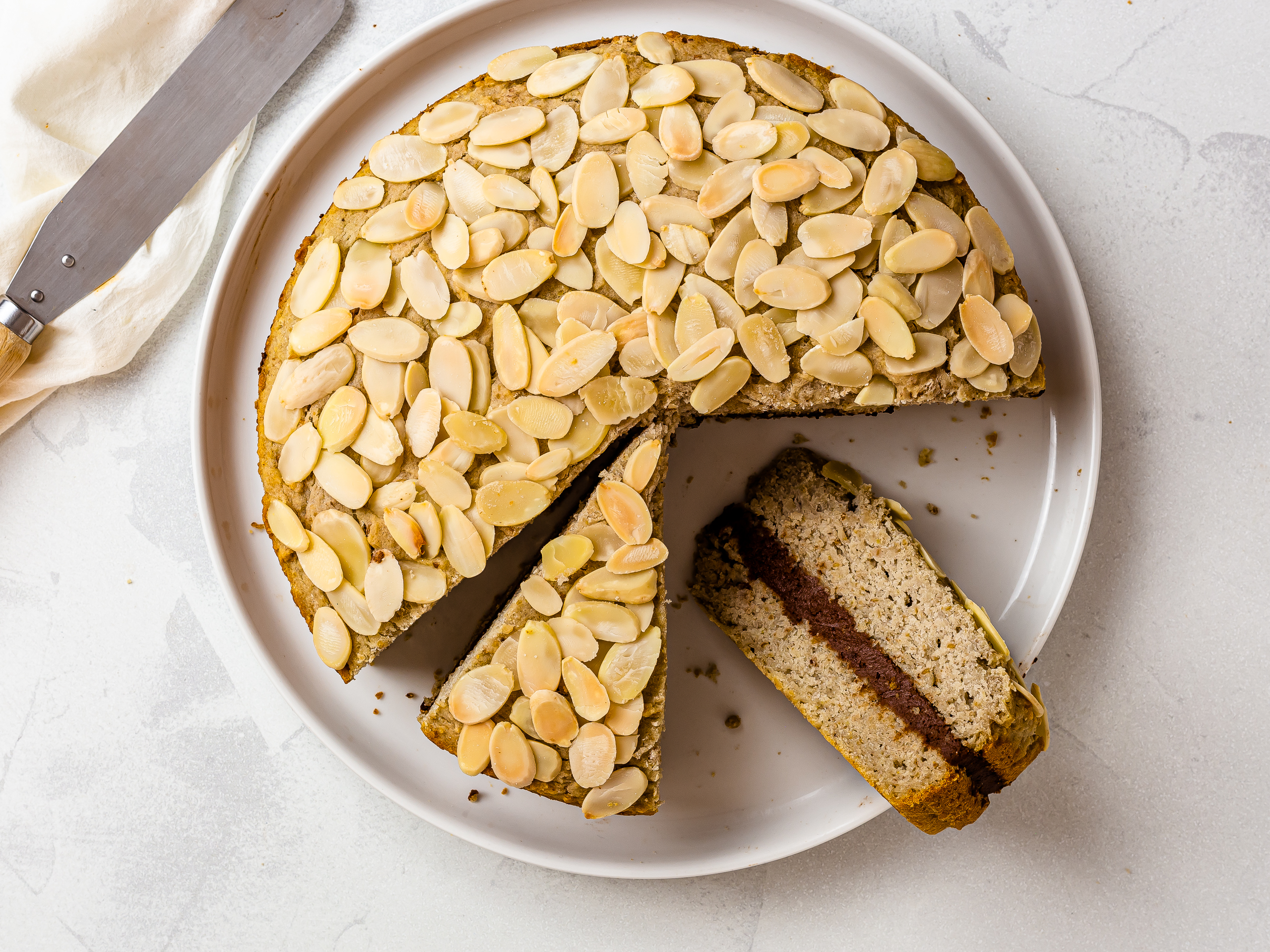 Gluten-Free Almond Cake (Vegan, Sugar-Free)