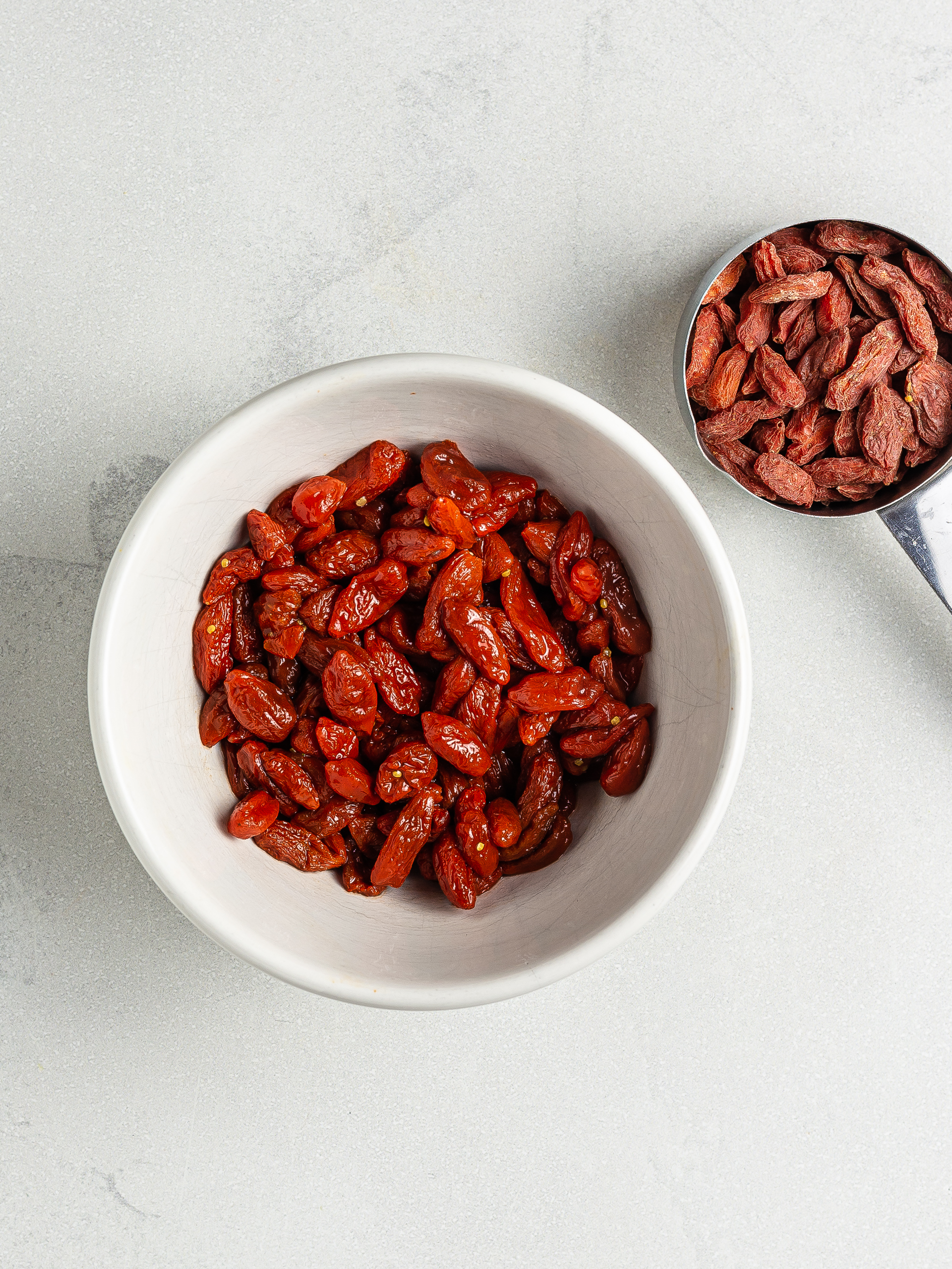 Soaked goji berries