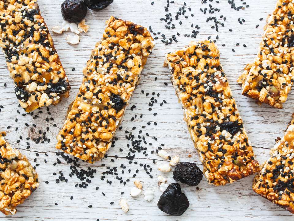 Sesame Puffed Rice Bars Recipe Foodaciously