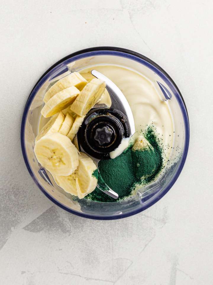 Blue Spirulina Smoothie Bowl Recipe Foodaciously
