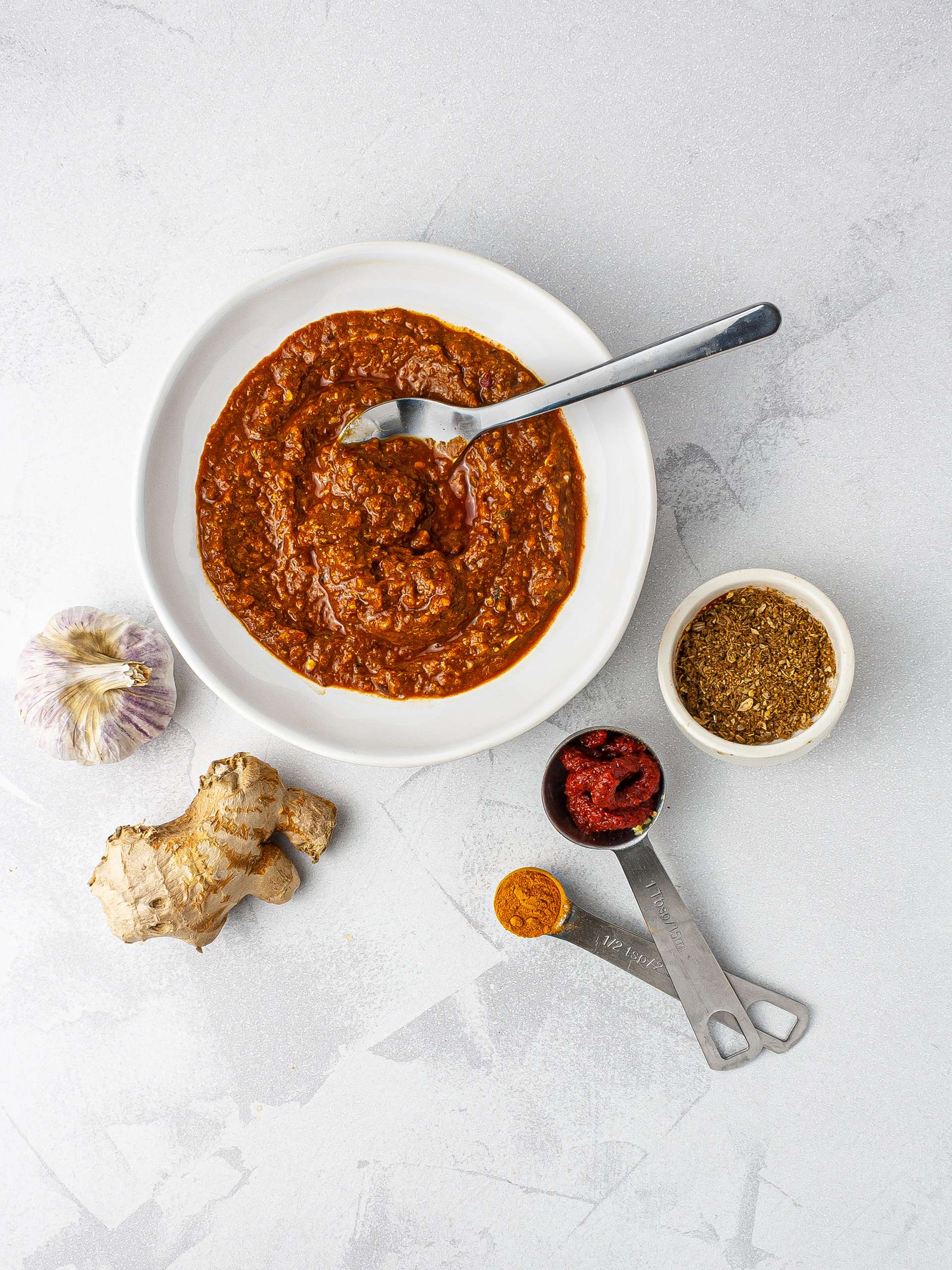 Spicy vindaloo curry paste.