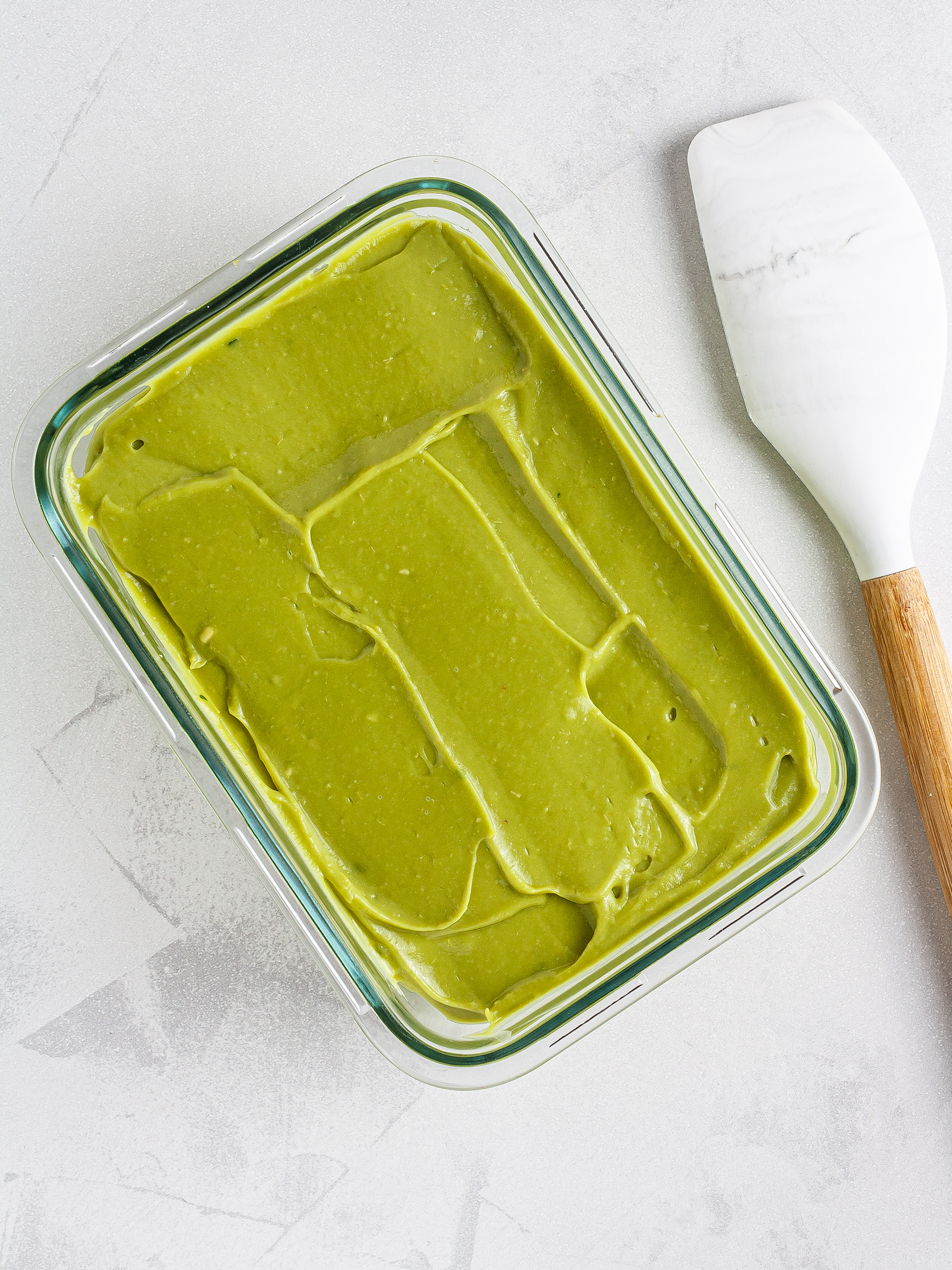 Avocado sorber in a container