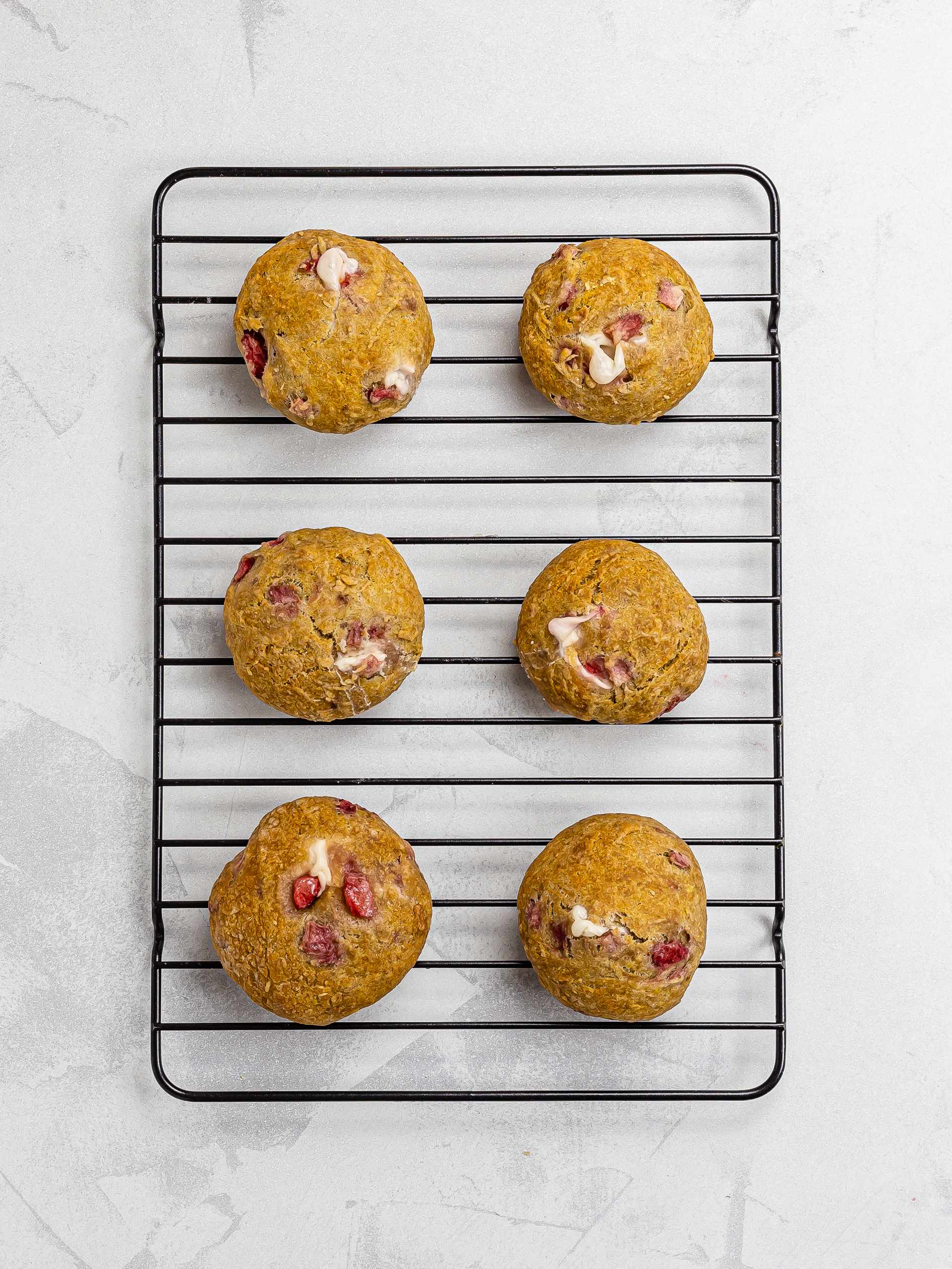 baked strawberry cheesecake cookies