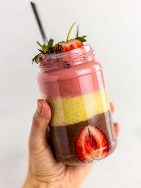 chocolate strawberry banana smoothie