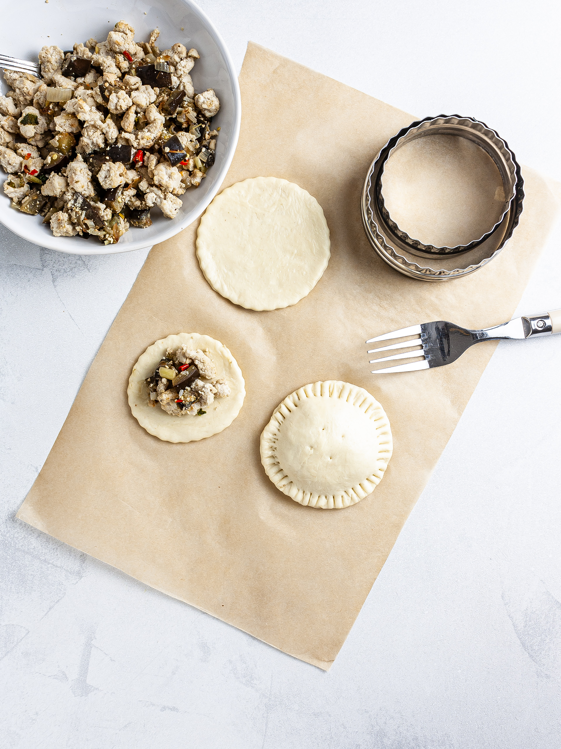 Pastry shells stuffed with chicken filling