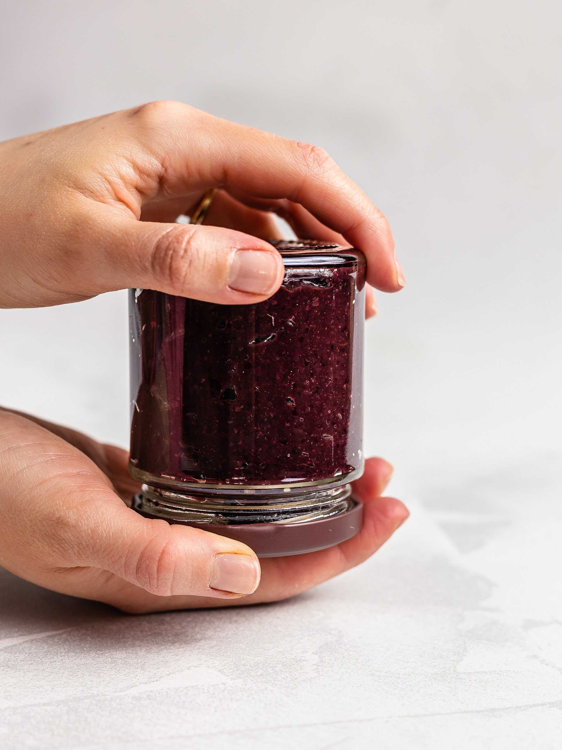 how to seal cherry jam in a jar