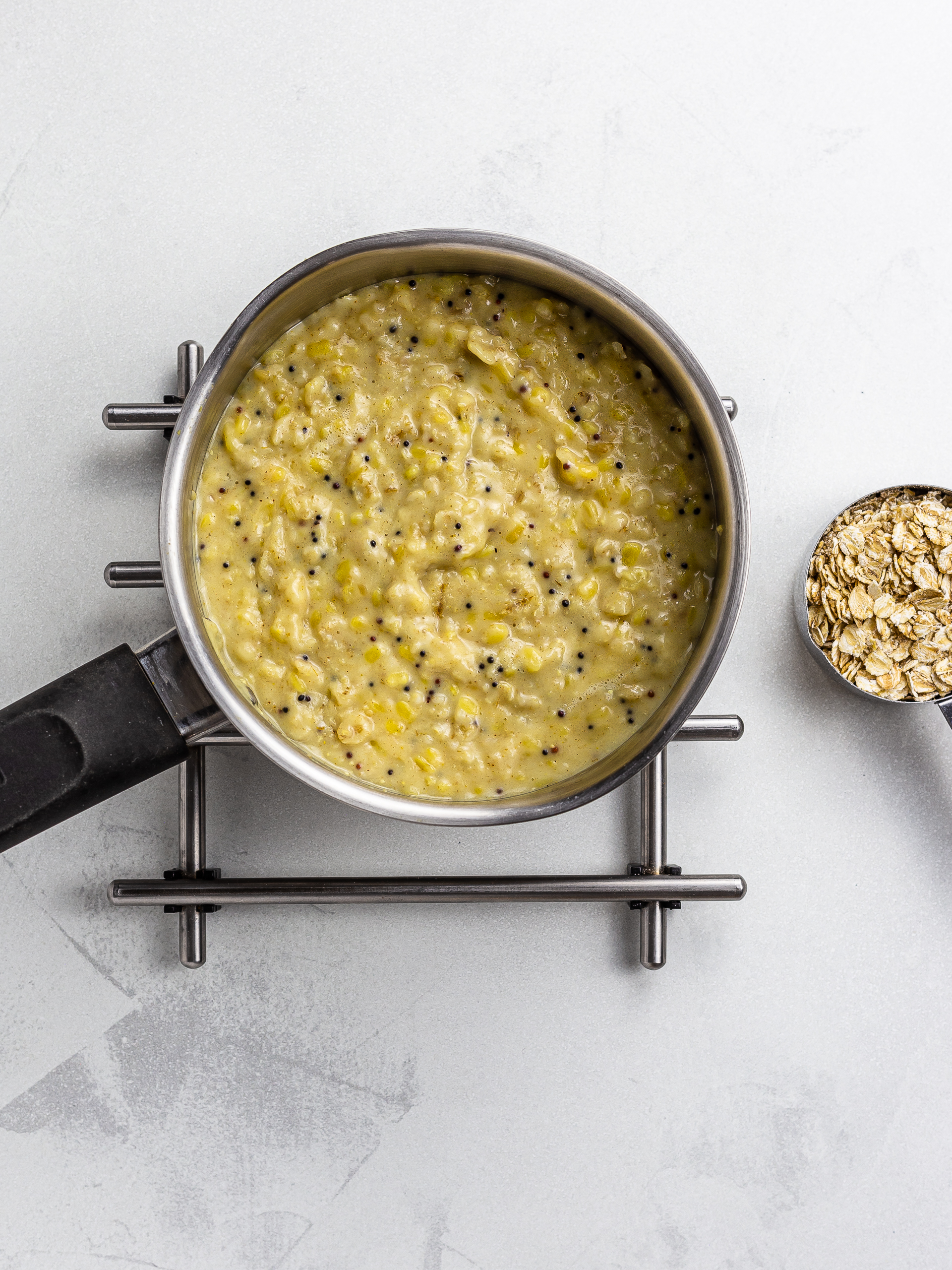 savoury curried oatmeal 