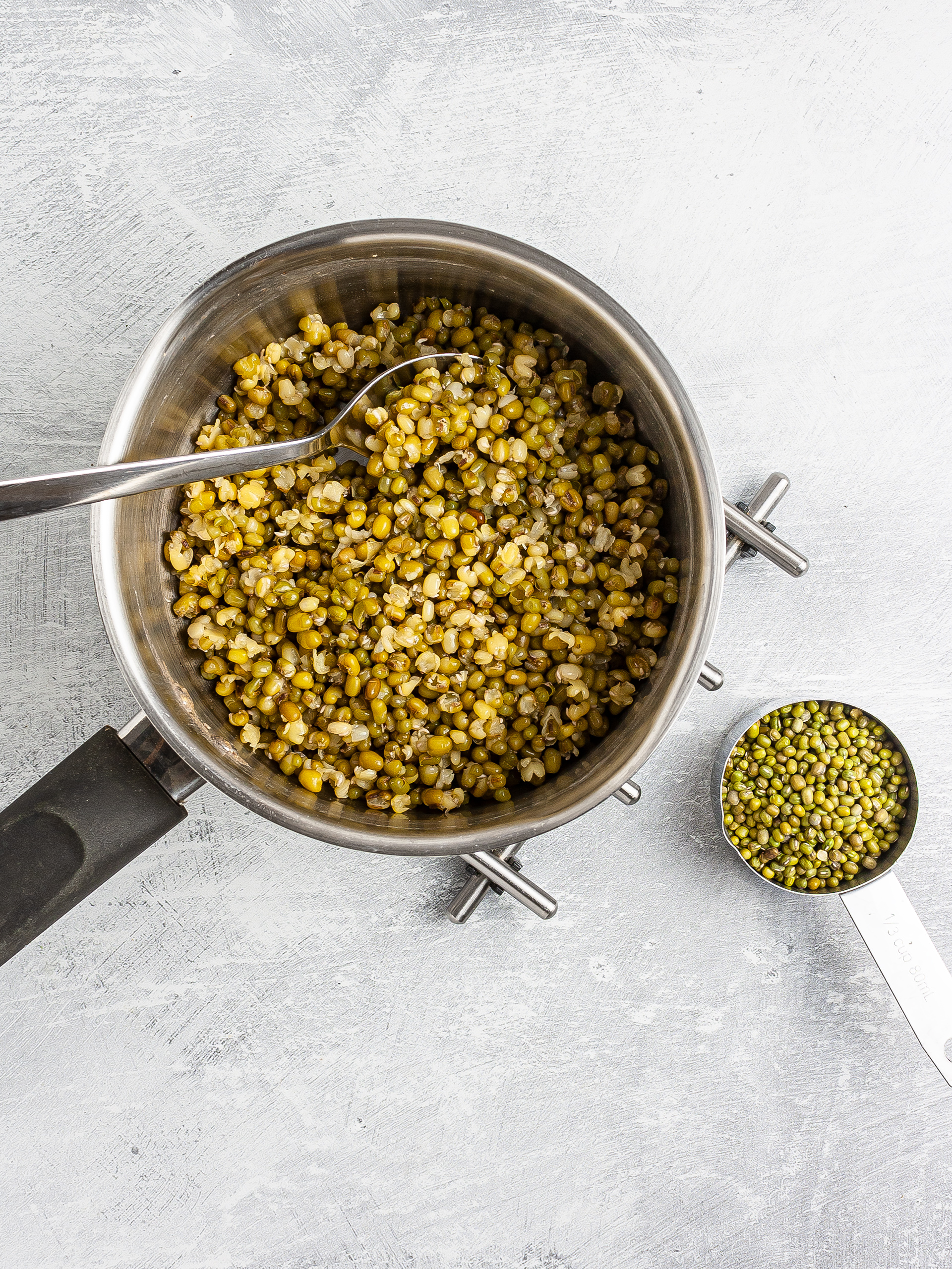 Cooked mung beans