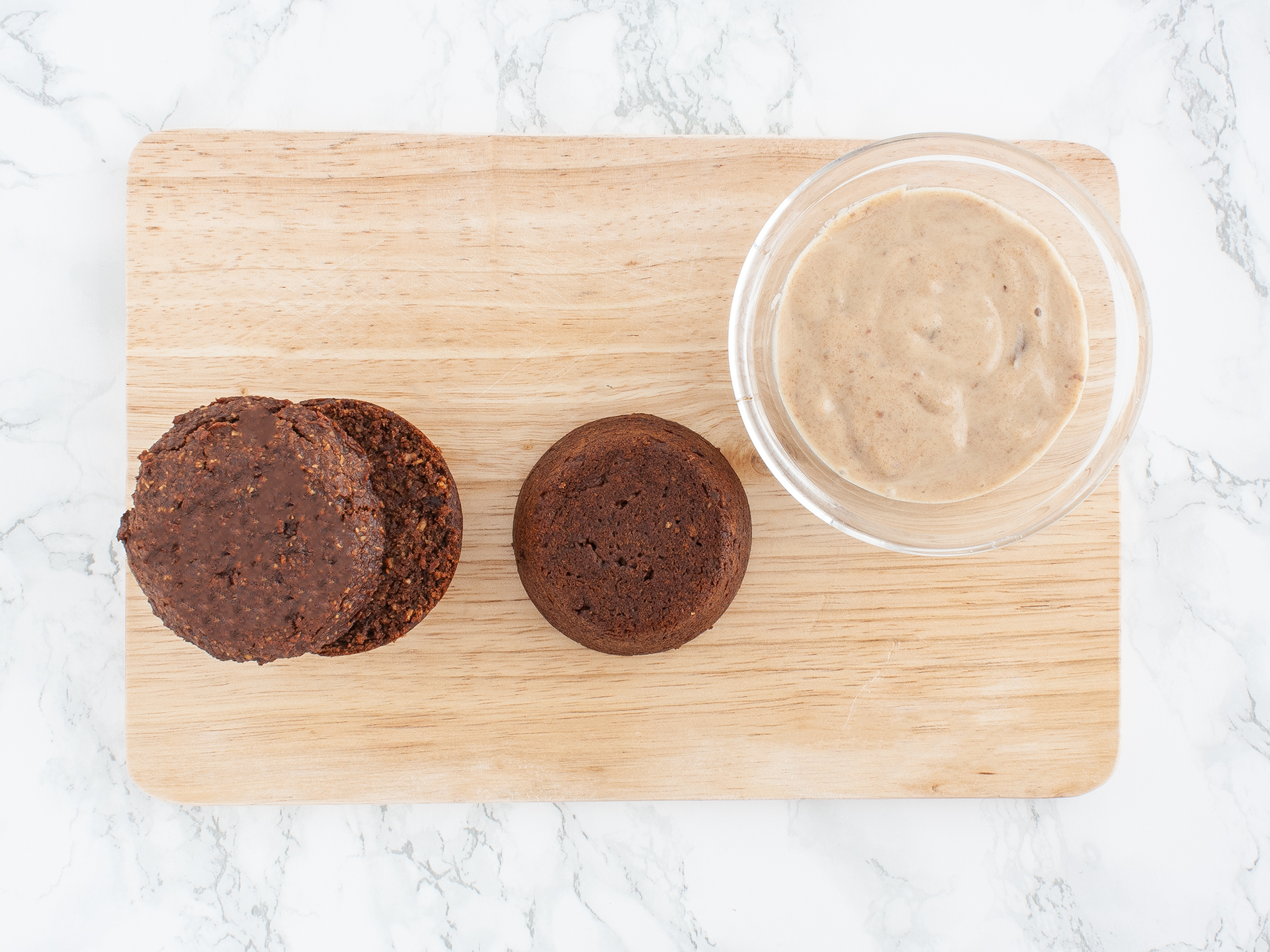 toffee pudding with date yogurt sauce