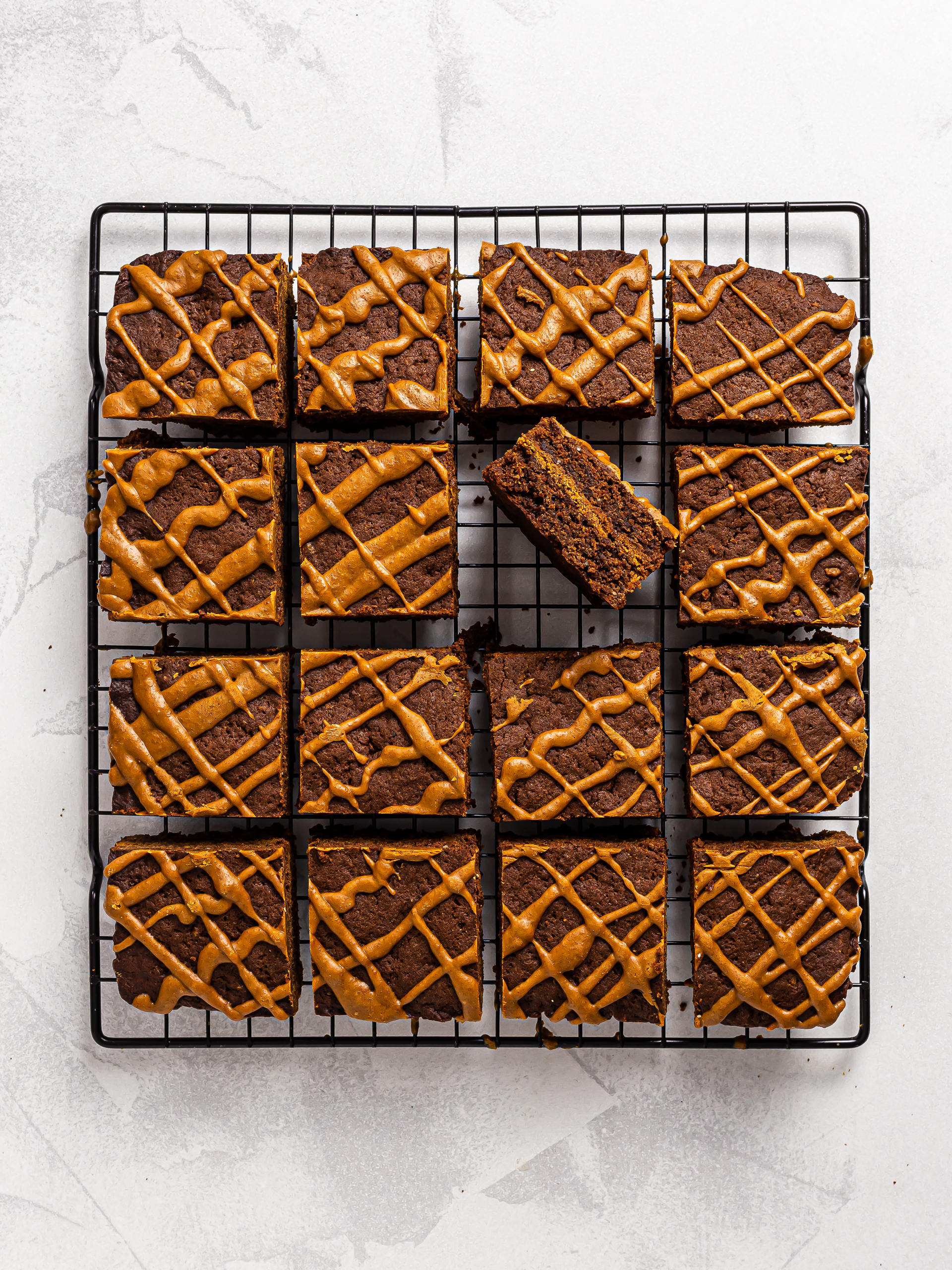 vegan biscoff brownies squares