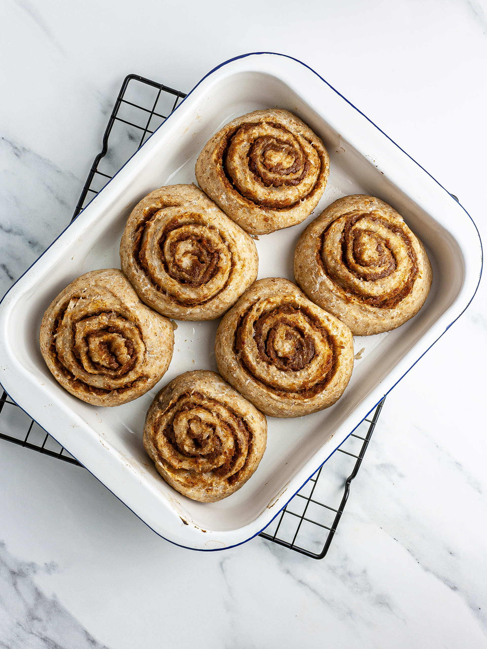 Baked cinnamon rolls