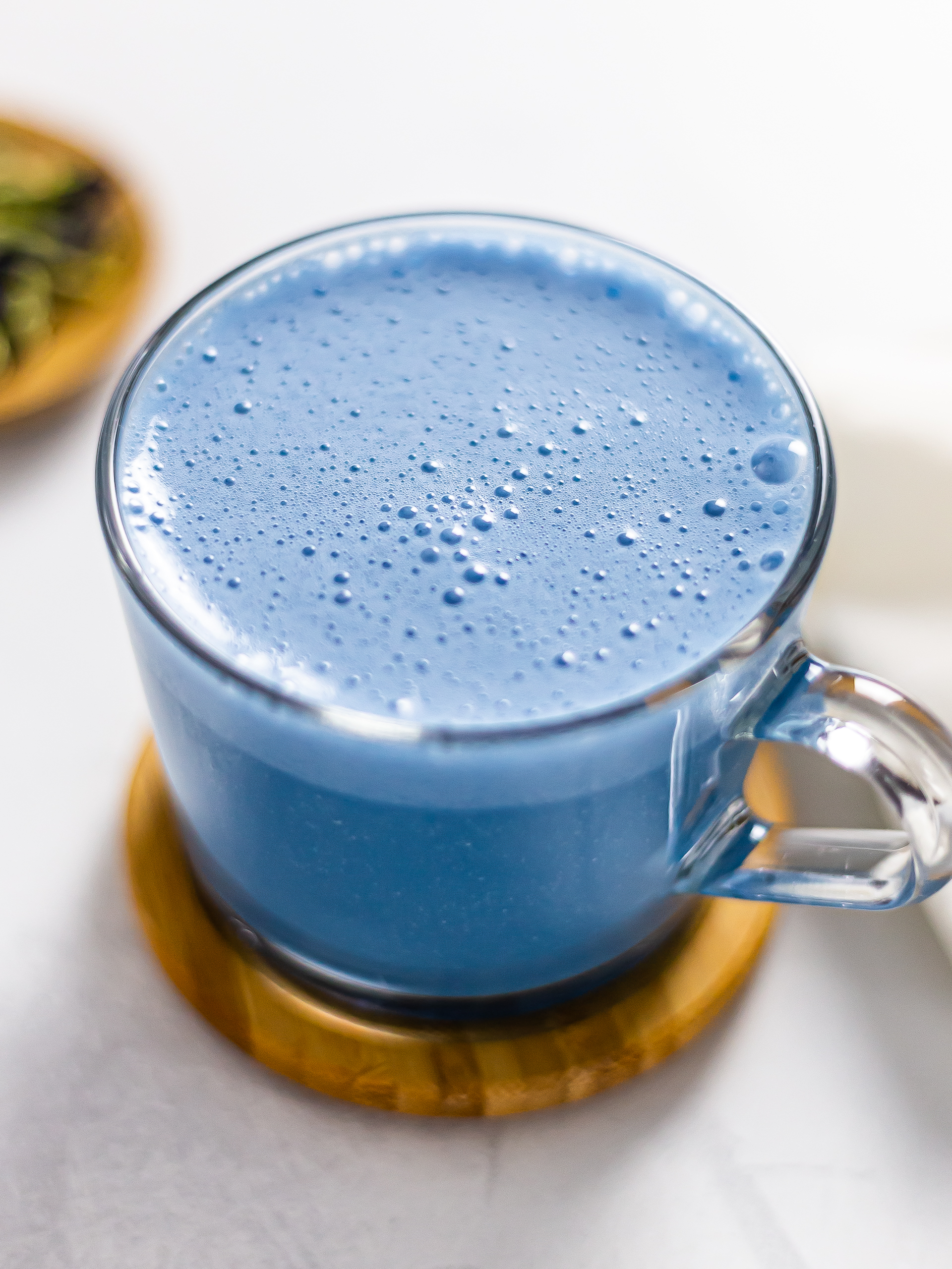 butterfly pea latte in a mug