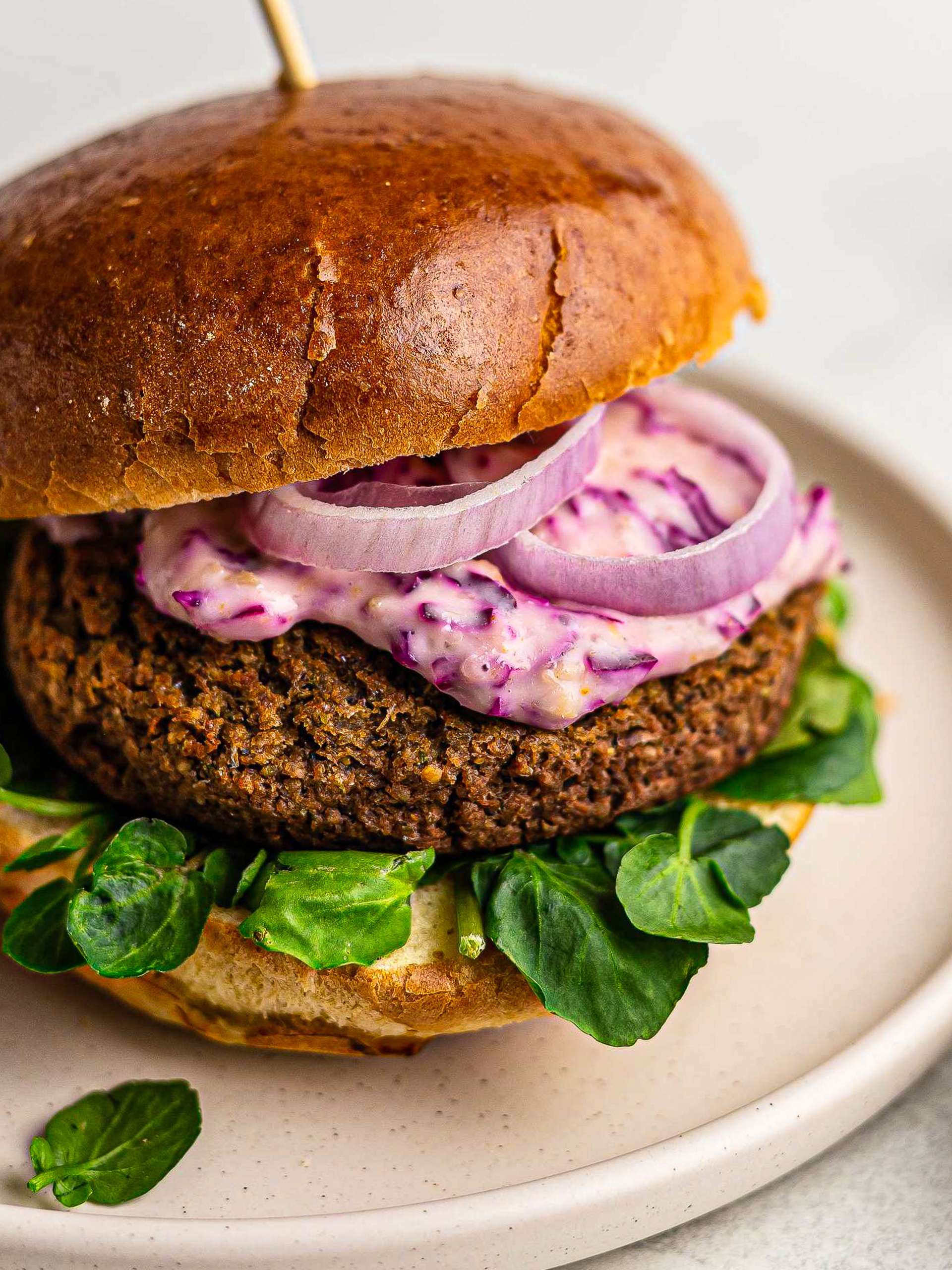How to Make a Seriously Nutritious Vegan Burger