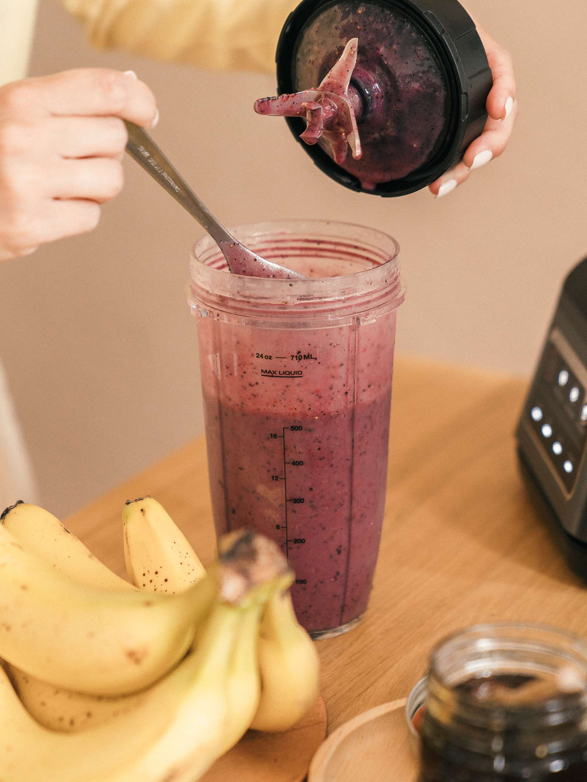 6 Pre & Post-Workout Smoothies You Can't Miss