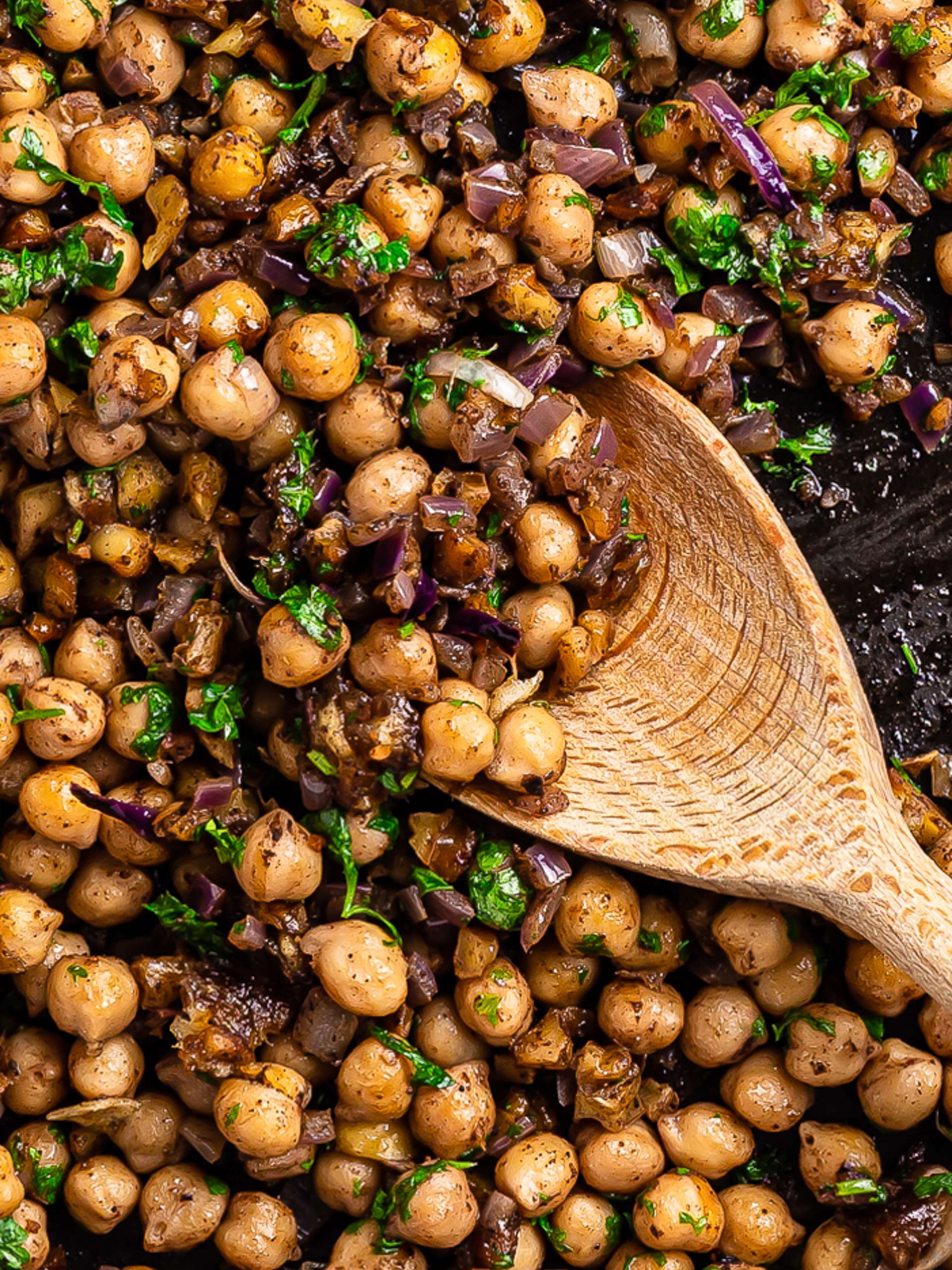 12 Ways to Use Chickpeas In Vegan Recipes