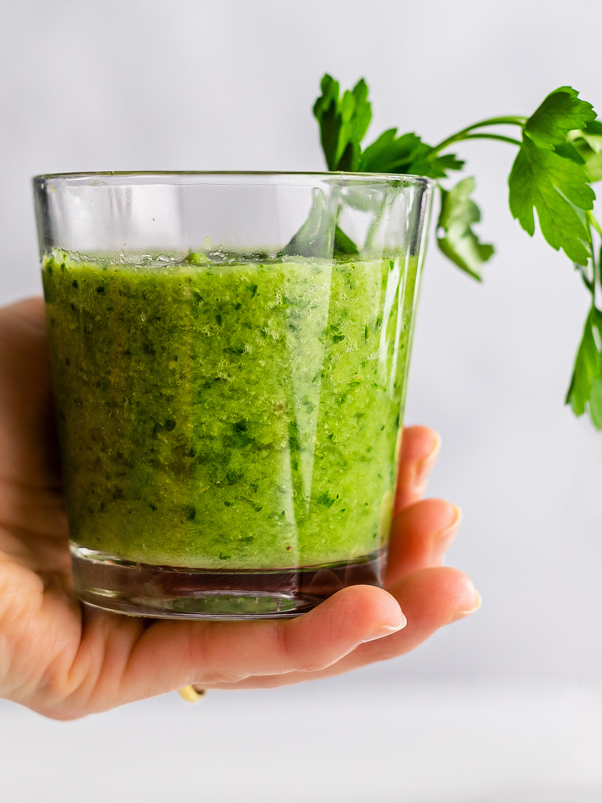 7 Cleansing Green Smoothies for Detox